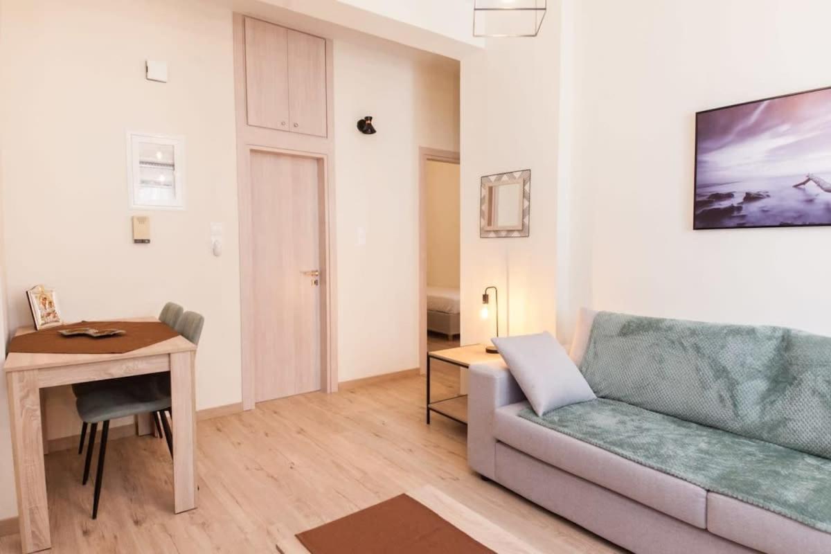 Brand New 2 Bedroom Haven Apt In Galatsi Athen Exterior foto