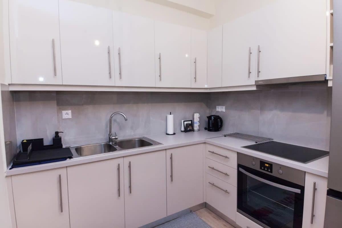 Brand New 2 Bedroom Haven Apt In Galatsi Athen Exterior foto